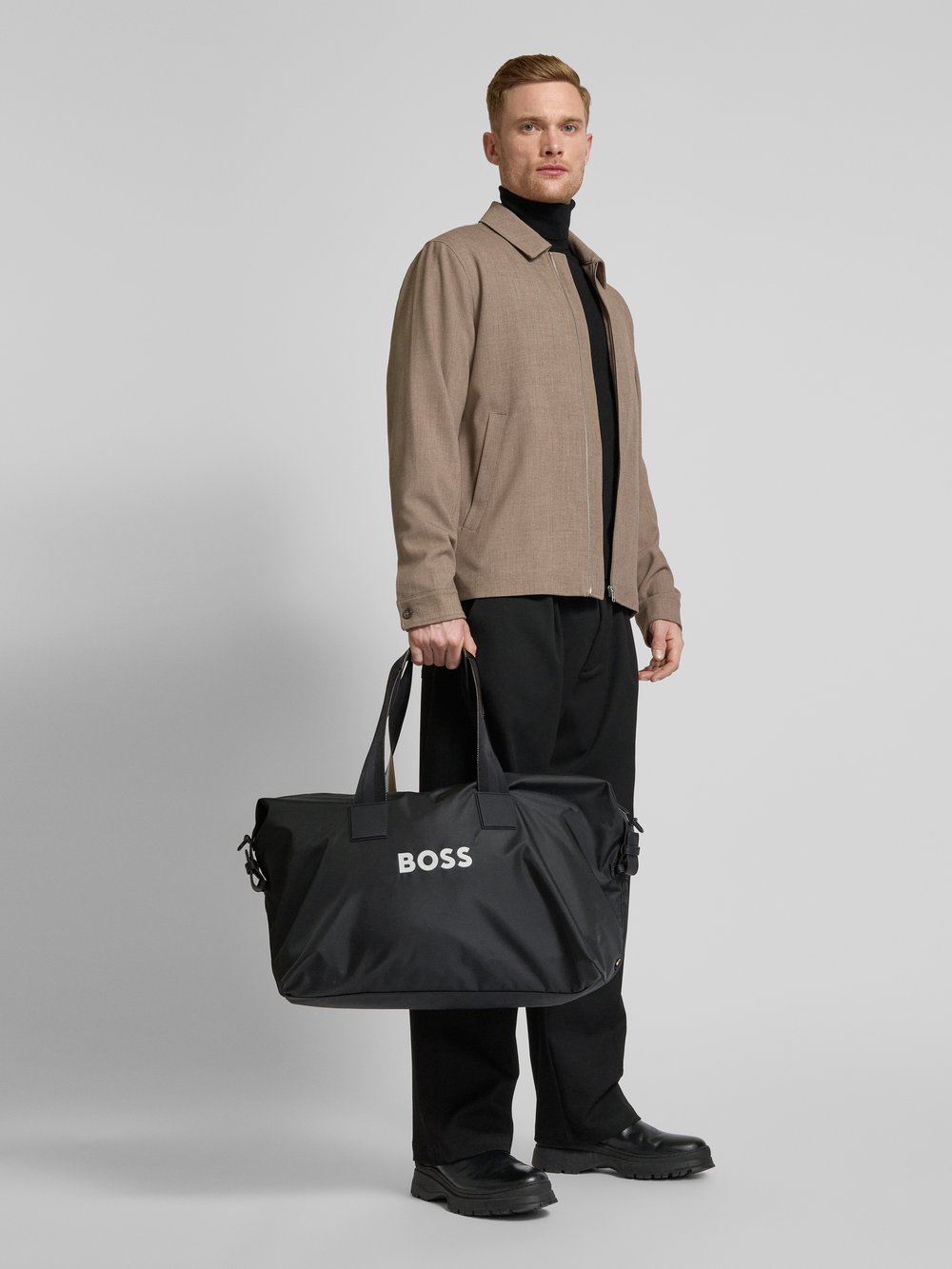 

Сумка Weekender с этикеткой BOSS, черный