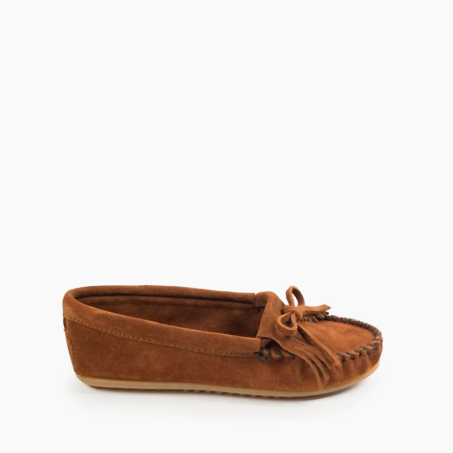 Женские мокасины Kilty с жесткой подошвой в коричневом цвете Minnetonka
