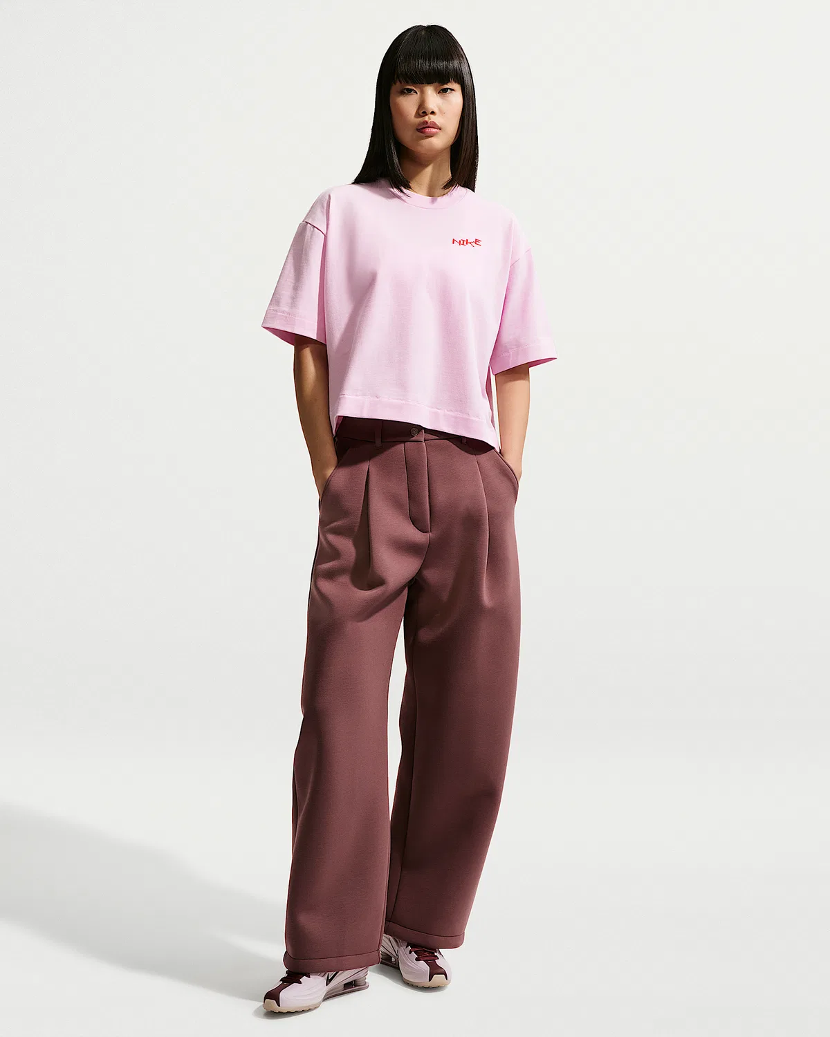 Женская оверсайз укороченная футболка Nike Sportswear, Pink Foam — фото 4