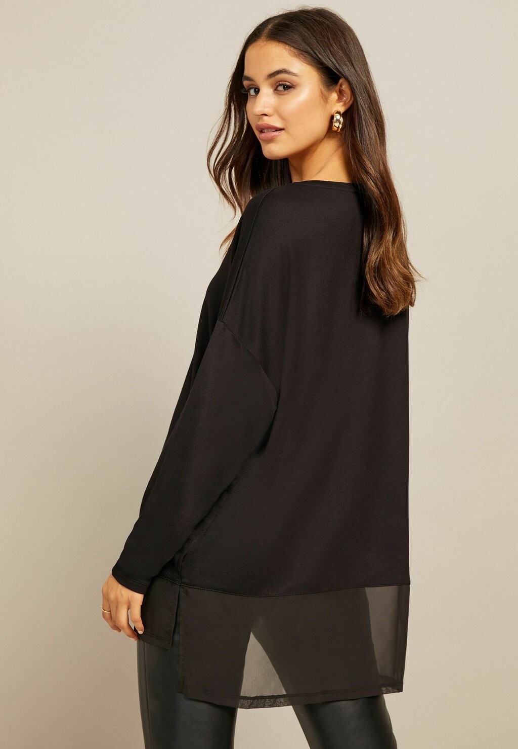 

Рубашка с длинным рукавом Hem Soft V Neck Friends Like These, черная