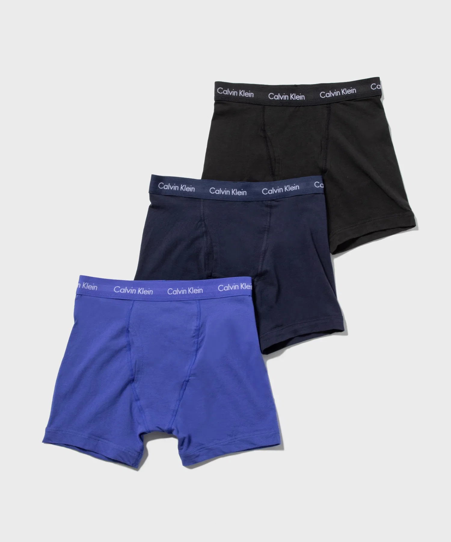 Комплект из 3 хлопковых эластичных боксерских шорт Calvin Klein.