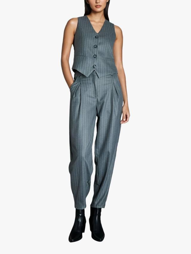 

Приталенный жилет в полоску EAST 42ND, Grey Pinstripe