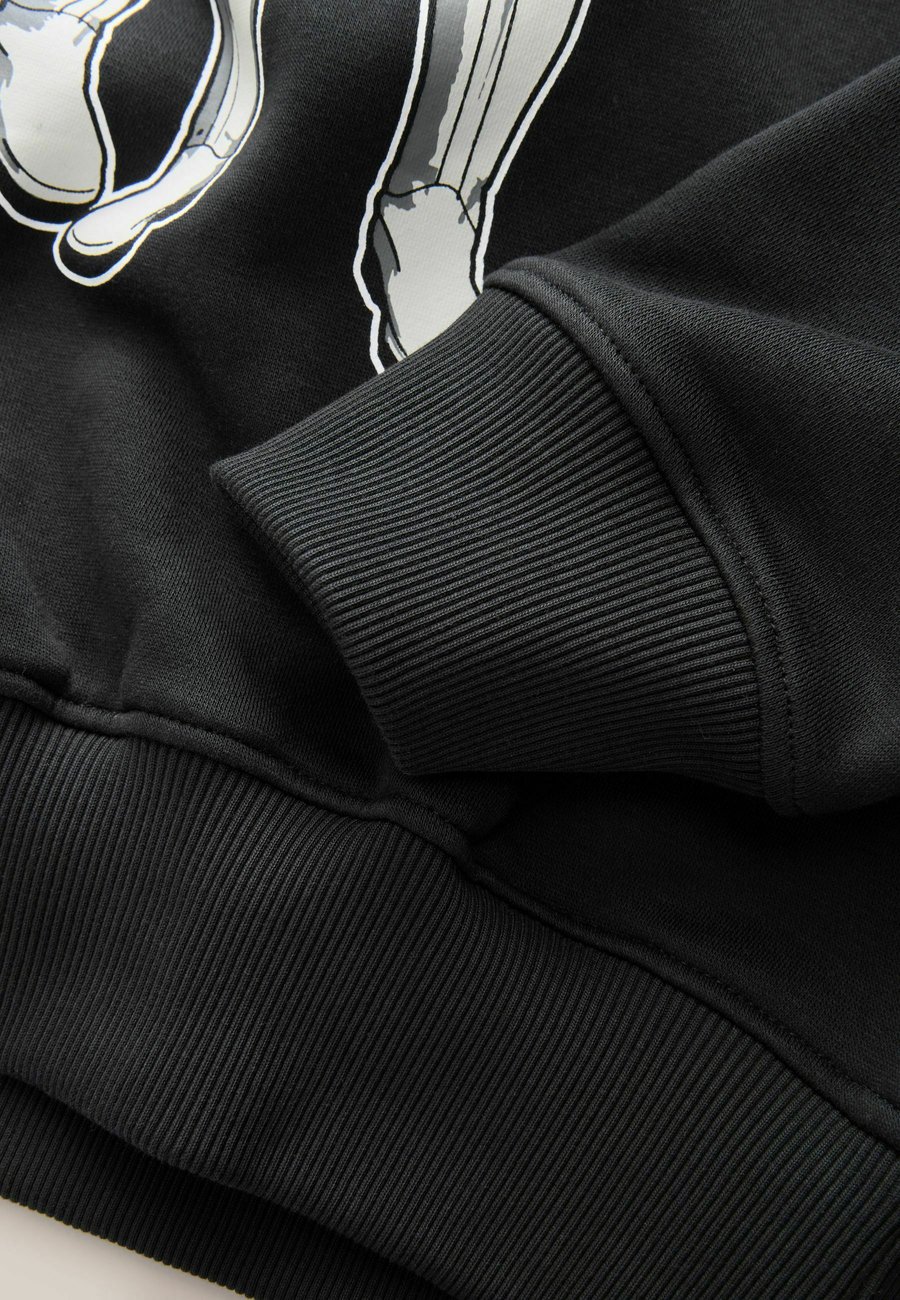 Толстовка Next CHRISTMAS STAR WARS STORMTROOPER GRAPHIC LICENCE CREW, Black — фото 4