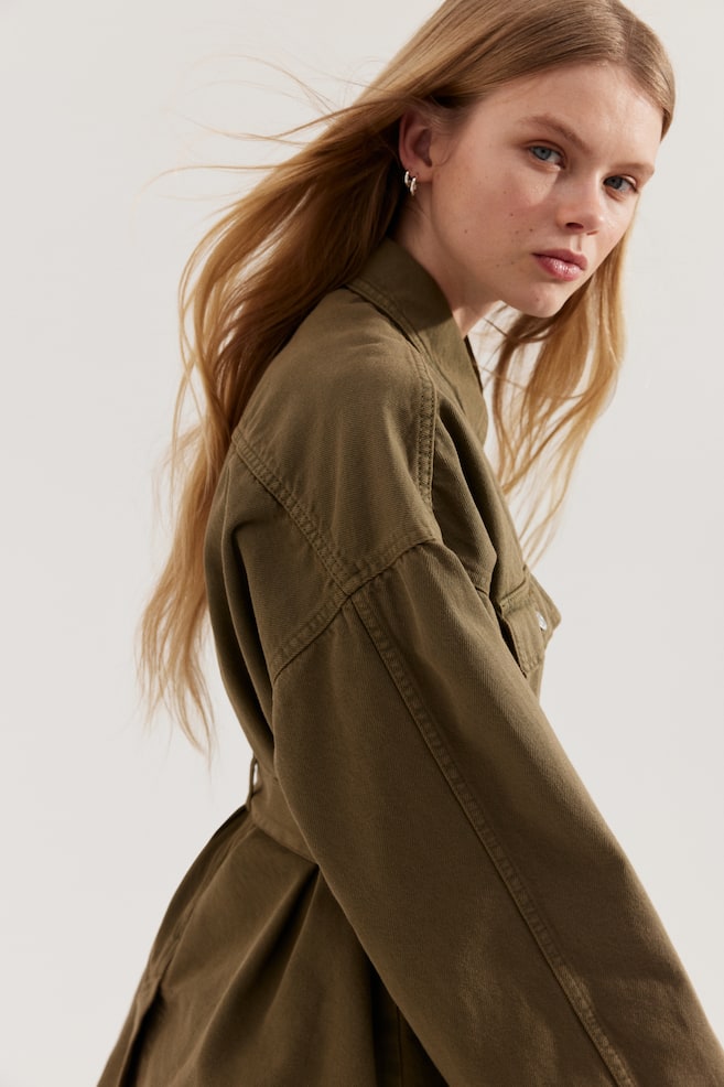 

Джинсовая куртка с завязывающимся поясом H&M, зеленый