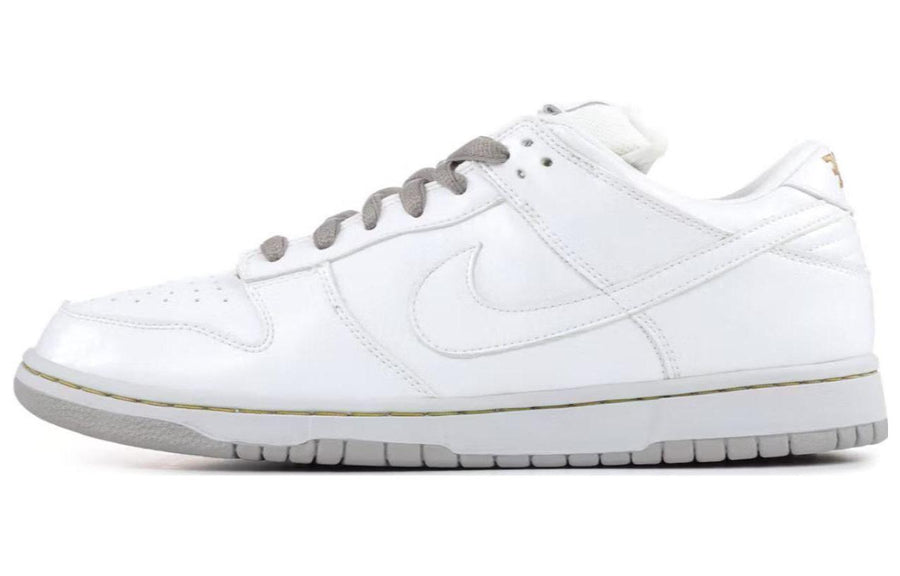 Кроссовки Nike Dunk SB Low 'Medicom 4', белый — фото 2