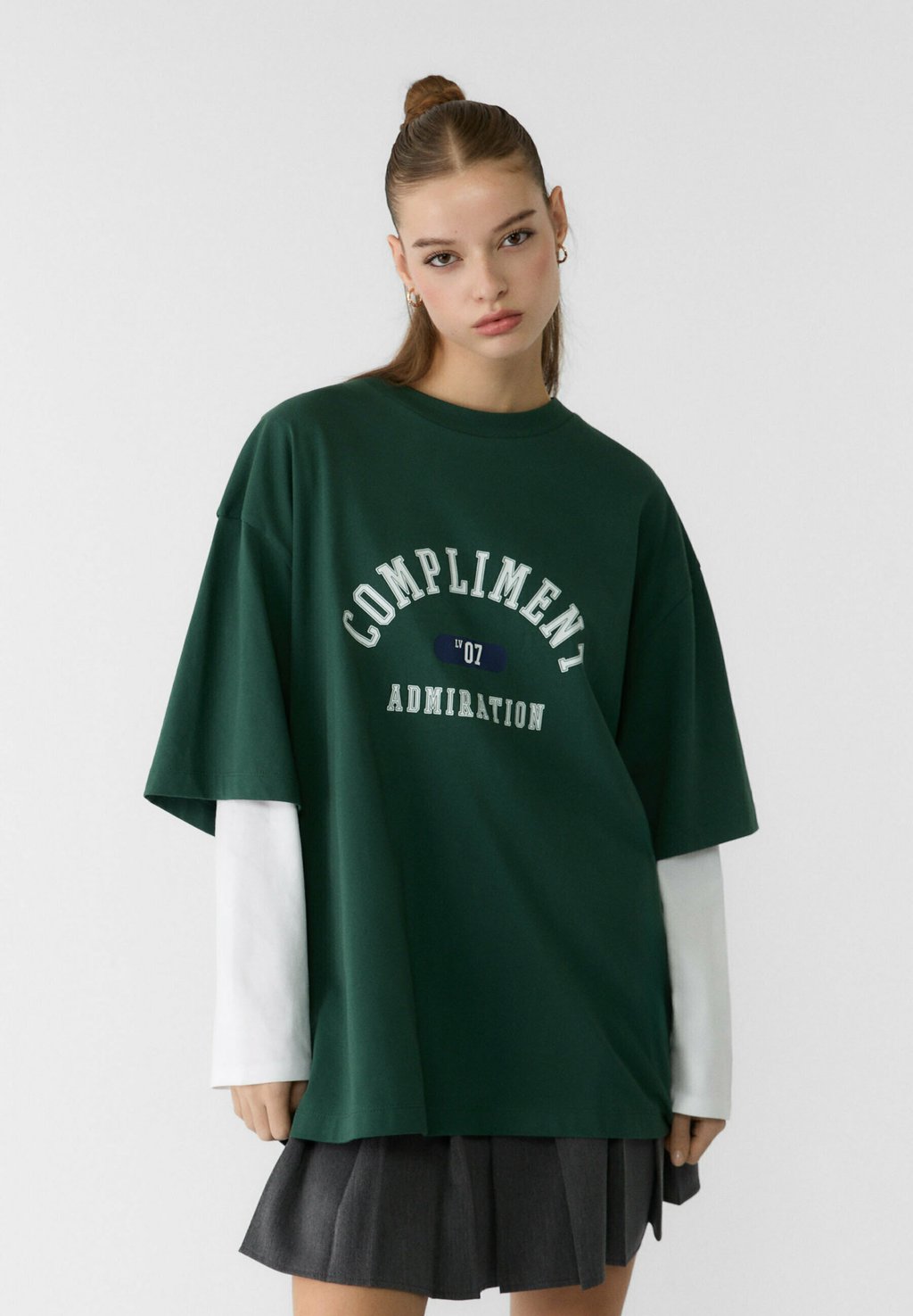 

Футболка с принтом HEAVY PRINTED Stradivarius, зеленый