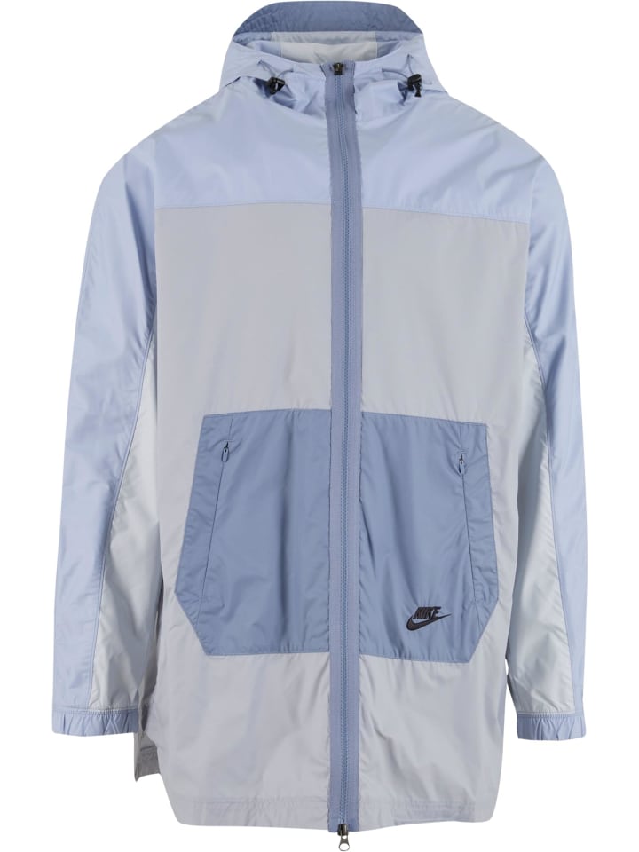 

Демисезонная куртка Nike