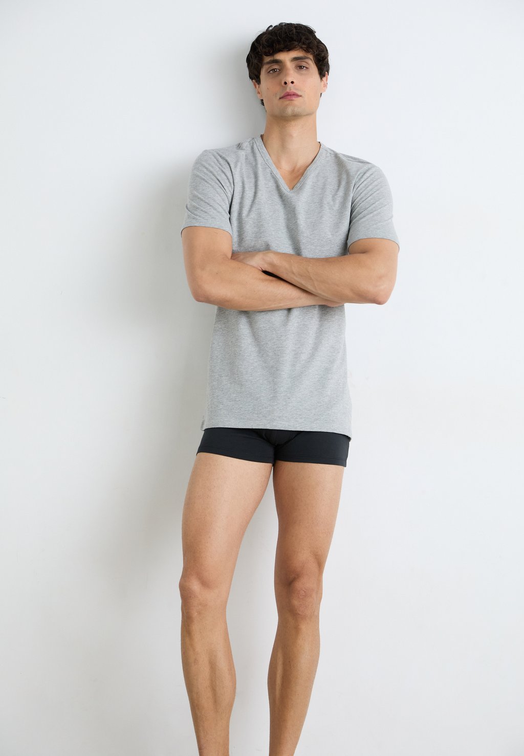 

Нижняя футболка V NECK 3 PACK Calvin Klein Underwear, черный