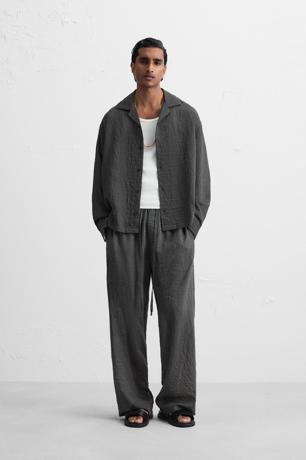 

Полосатые струйные брюки ZARA, синий