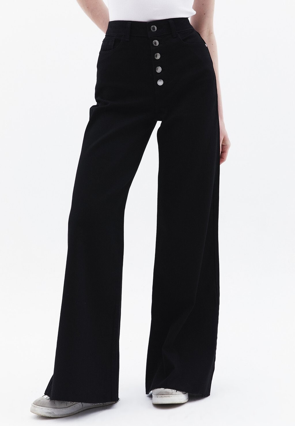 

Тканевые брюки HIGH WAIST MIT AUSGESTELLTEM BEIN FORM OXXO, черный деним