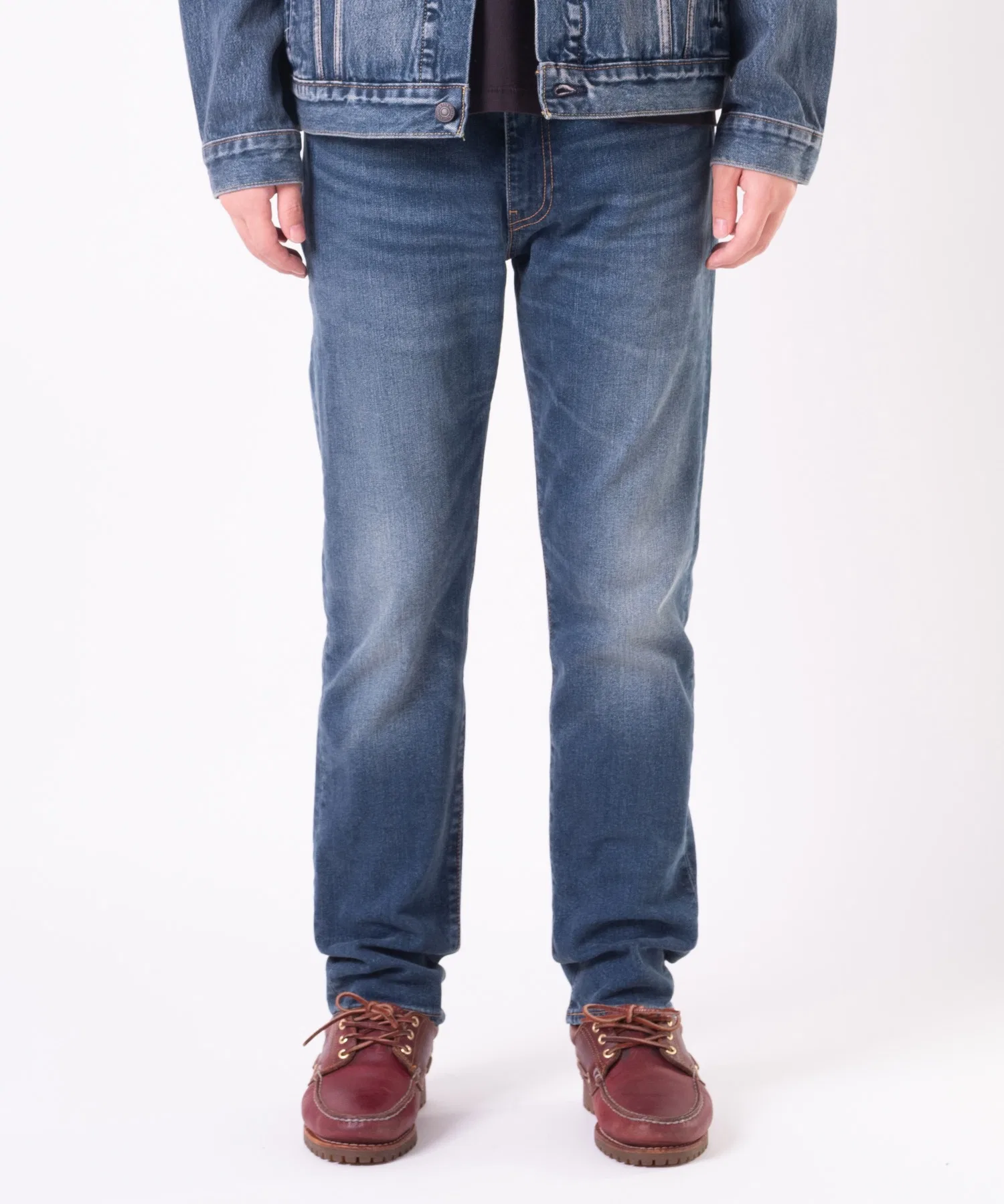 Джинсы Levi's 502™ зауженного кроя, цвет «индиго», размер Medium.