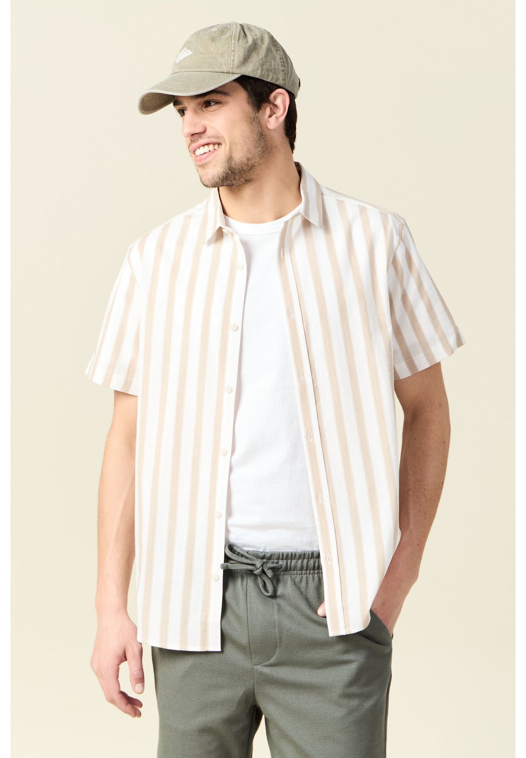 

Рубашка MIT KURZEN ÄRMELN BONOBO Jeans, бежевый