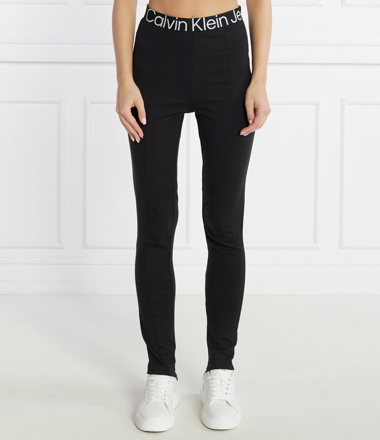 

Леггинсы CALVIN KLEIN JEANS LOGO TAPE MILANO Slim Fit, черный