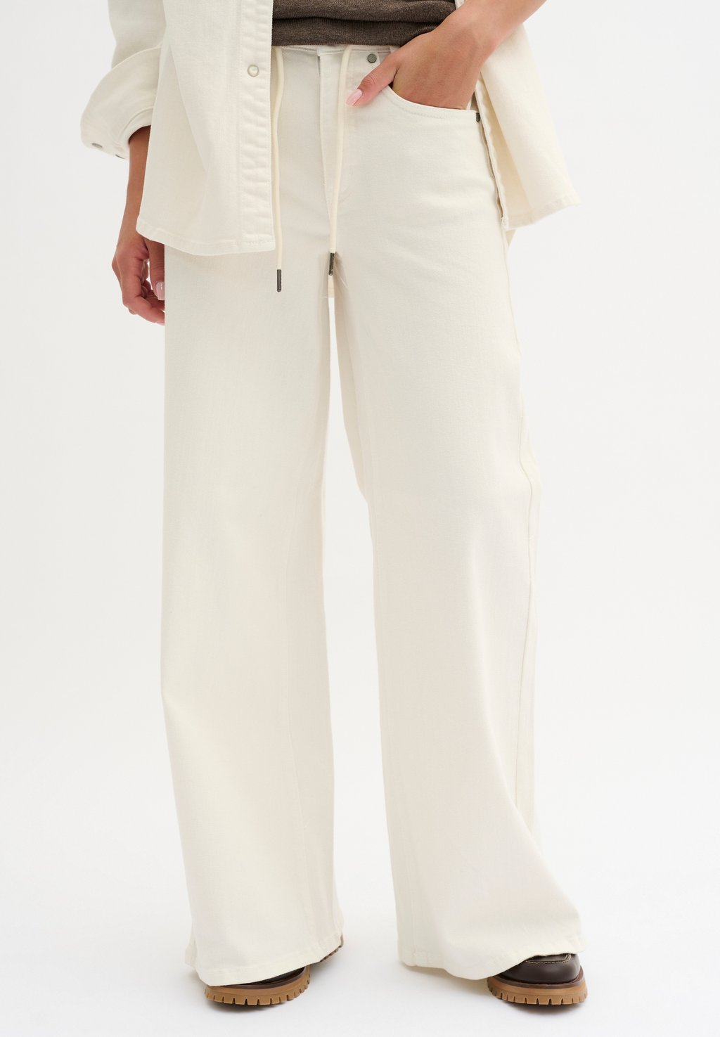 

Расклешенные джинсы DANGOMW X WIDE My Essential Wardrobe, бежевый