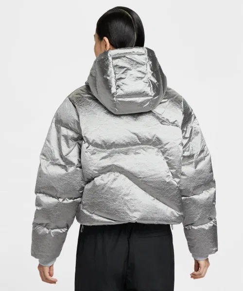 Женская куртка-пуховик Nike Therma-FIT Oversized Down Puffer Jacket серебристый — фото 2