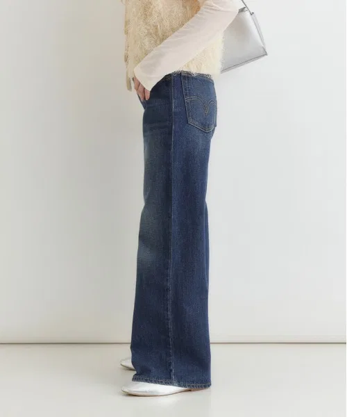 【Levi's】Джинсы средней длины свободного кроя (эффект стройности ног / подчеркивают фигуру / винтажный стиль) — фото 3