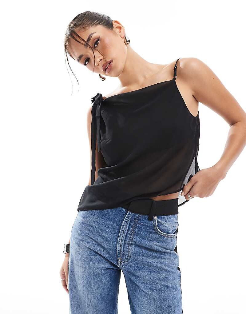 

Черный шифоновый топ с асимметричным воротником и воротником-хомутом ASOS DESIGN