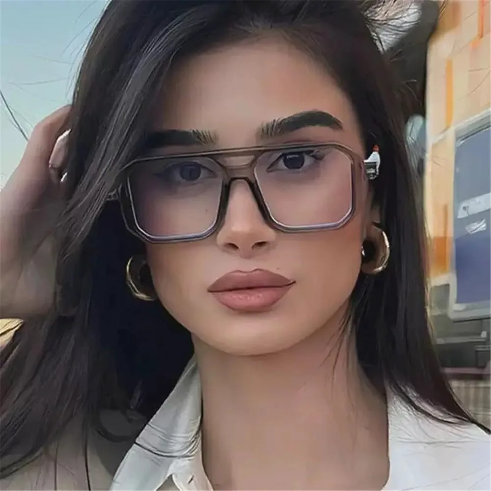 

Солнцезащитные очки UV400 с двухцветной заклепкой в ​​стиле панк для женщин и мужчин, для бега и занятий спортом на открытом воздухе UYPTK, Gray Black Clear