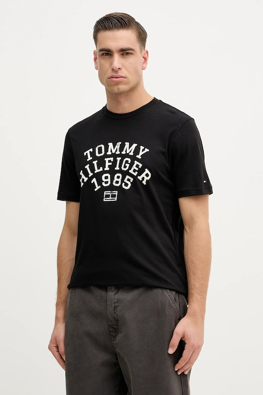 

Хлопковая футболка Tommy Hilfiger, черный