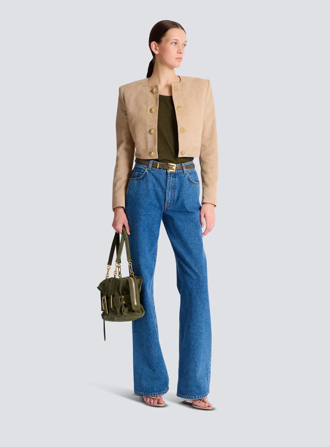 Укороченная замшевая кожаная куртка BALMAIN, бежевый — фото 2