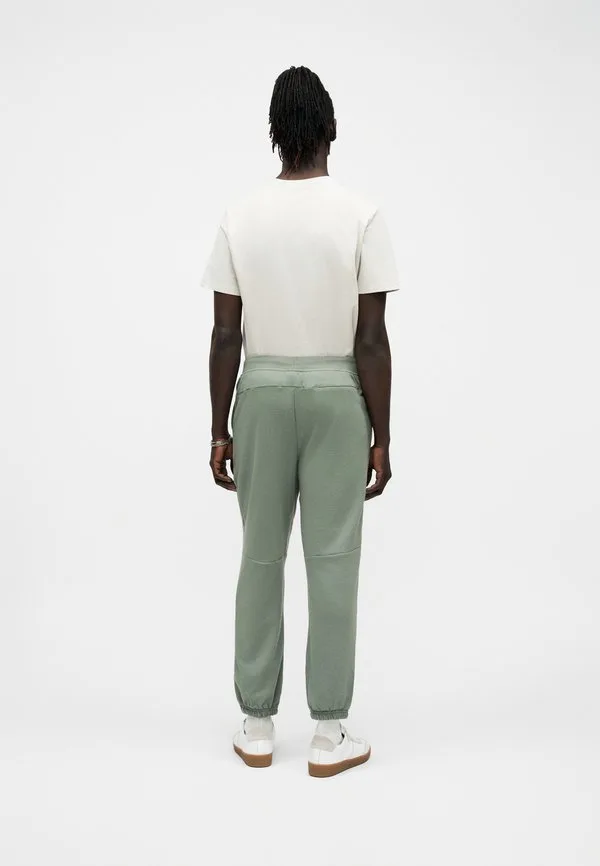 Спортивные штаны jogger icon Calvin Klein, Winter Grey — фото 4