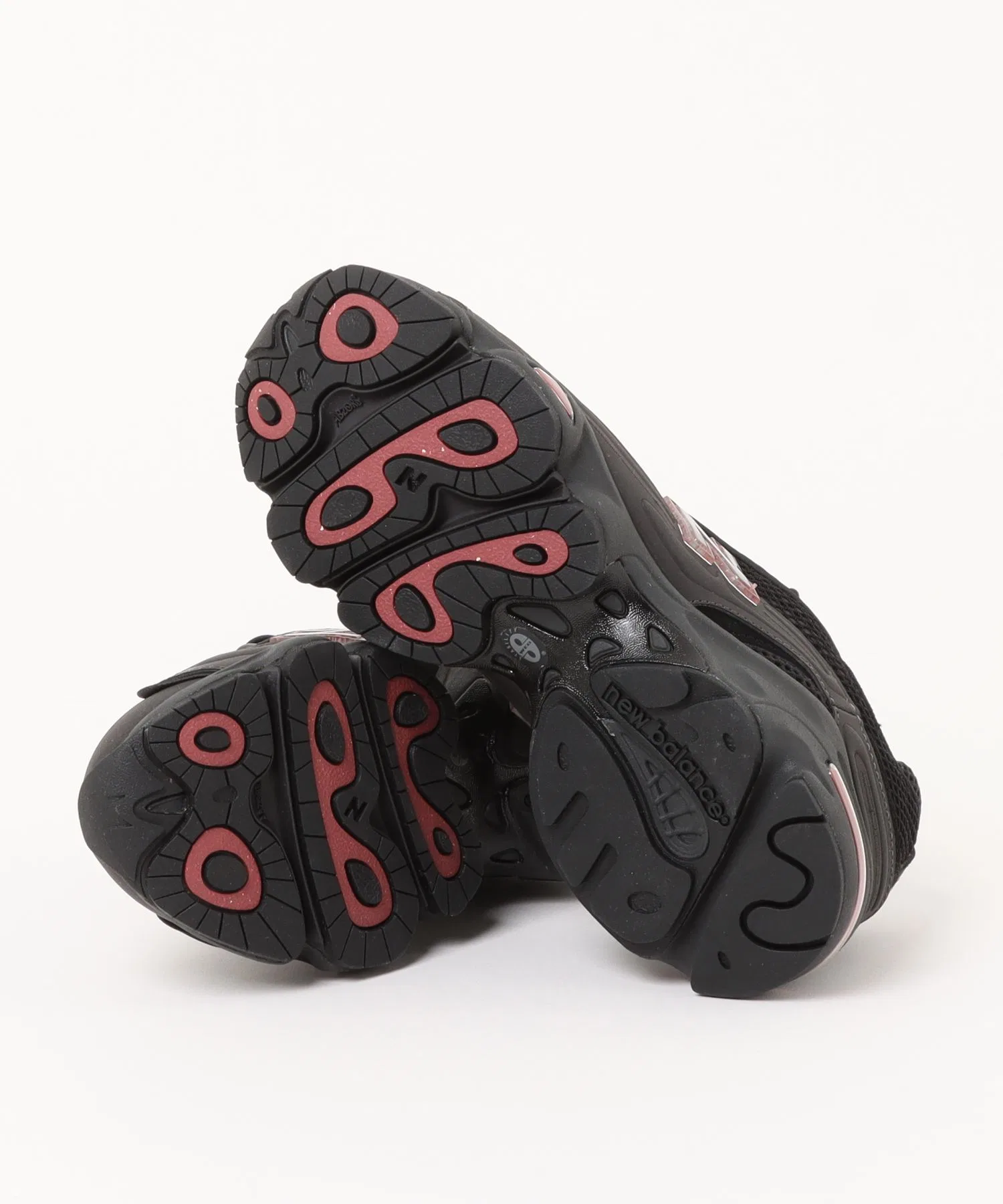 Мужские кроссовки New Balance U1000 с искусственной кожей чёрные — фото 3