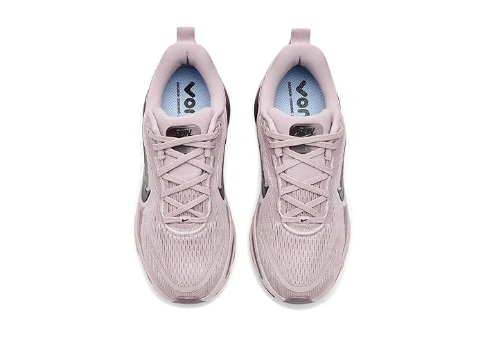 Кроссовки беговые Vomero 18 Nike Kids, Particle Rose/Off Noir/Silt Red/Tattoo — фото 3