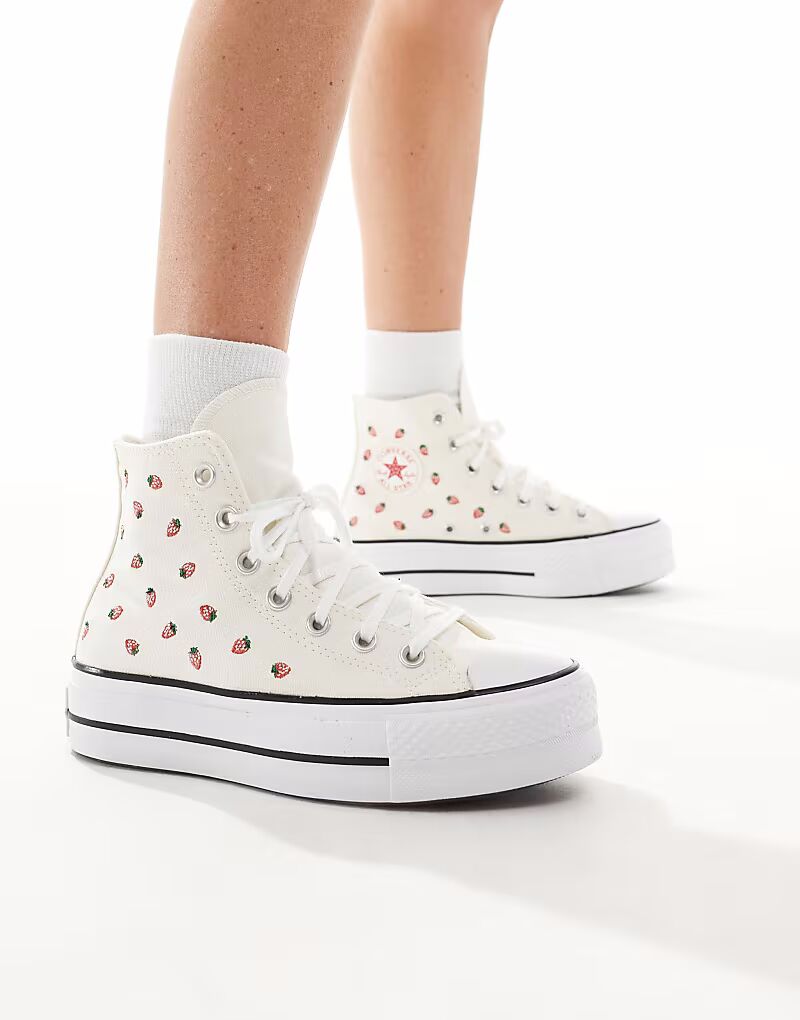 Кеды Converse Chuck Taylor All Star Lift Hi кремового цвета с вышитыми клубниками