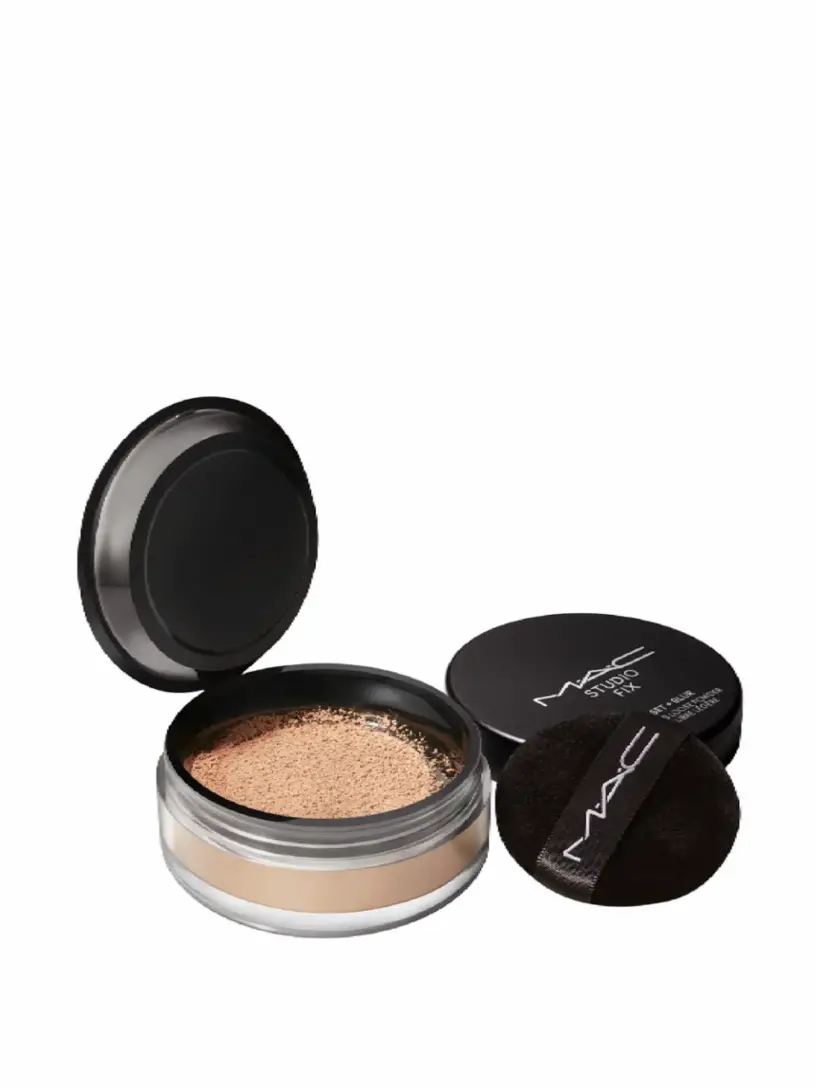 

Рассыпчатая пудра Studio Fix Pro Set + Blur Weightless Loose Powder, оттенок Medium MAC