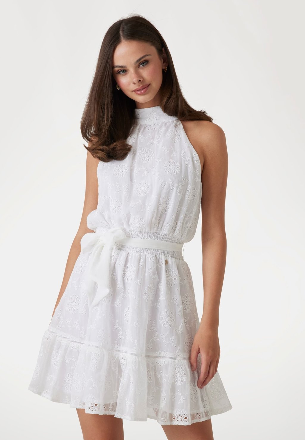 

Повседневное платье KURZES FIT-AND-FLARE Guess, белый