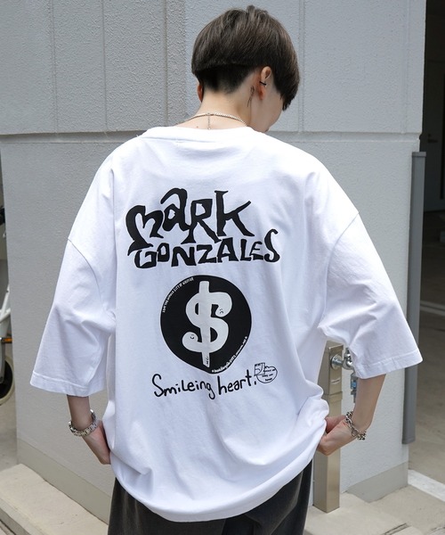

Футболка унисекс оверсайз с принтом и вышивкой Mark Gonzales, белый