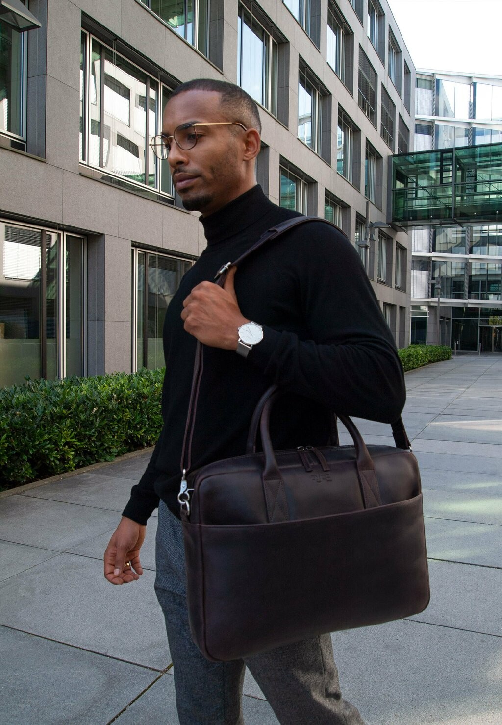 

Портфель NAOS Pure Leather Studio, цвет chocolate