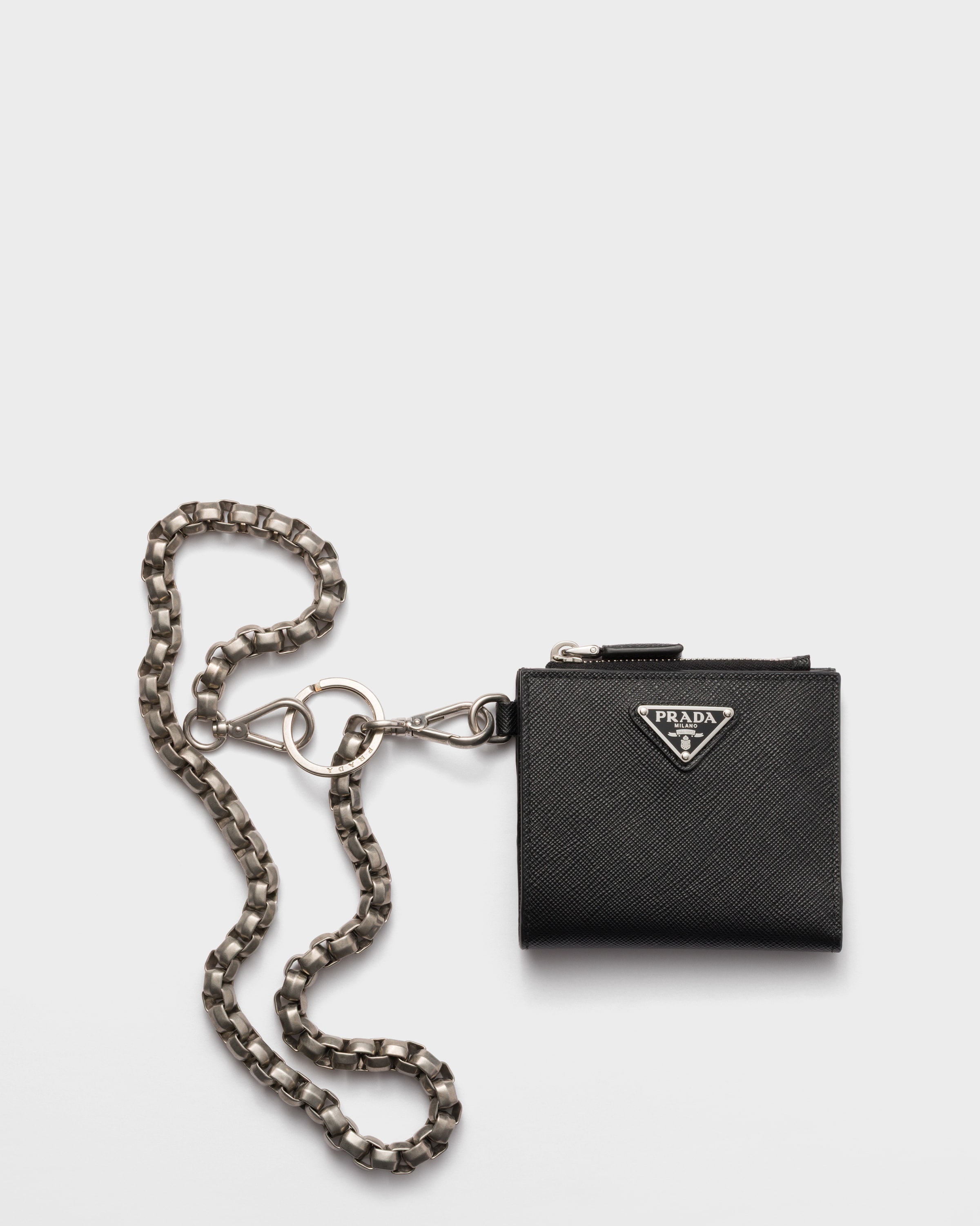 

Маленький кошелек из сафьяновой кожи с цепочкой Prada, черный