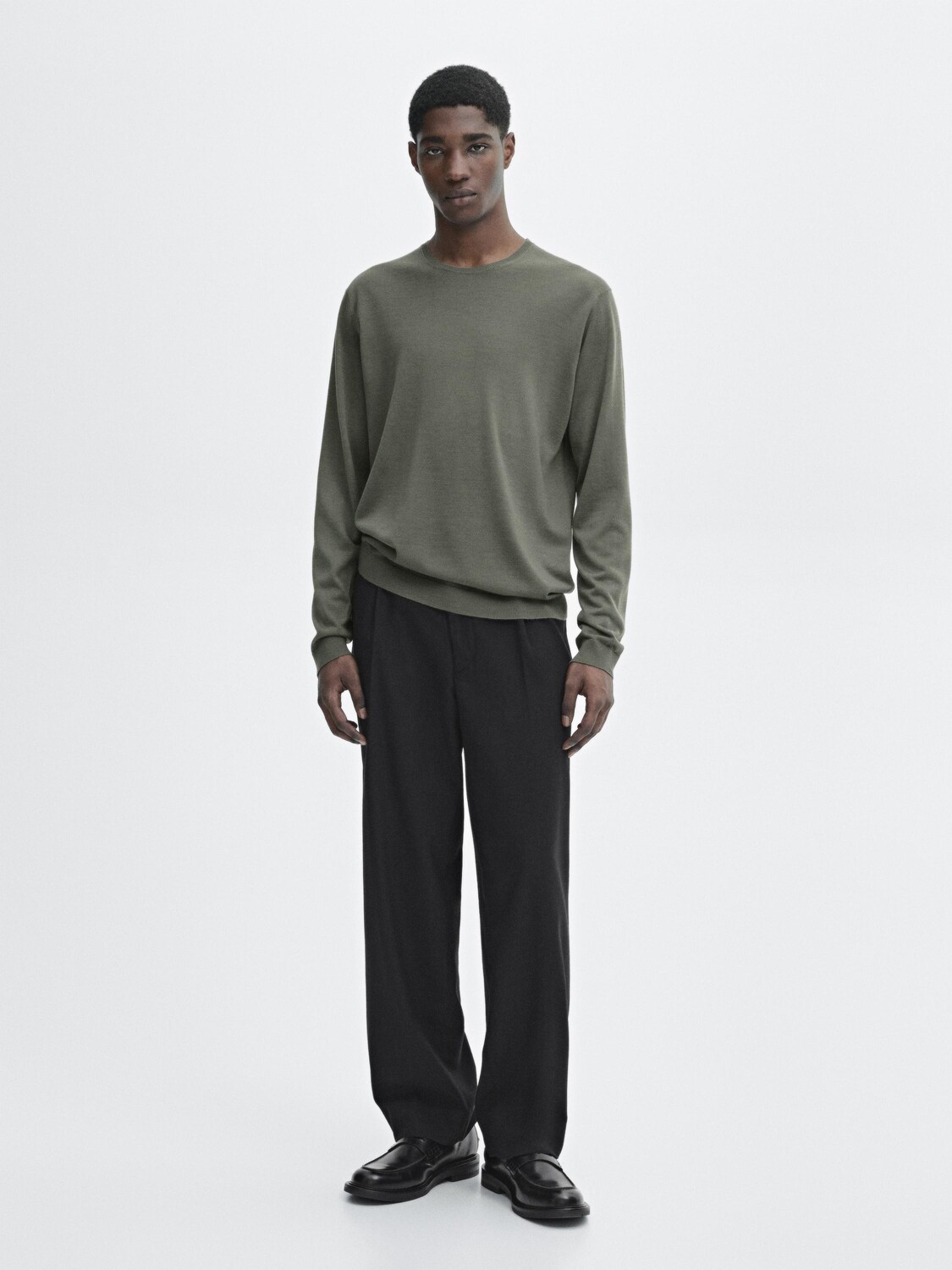 

Вязаный свитер из 100% мериносовой шерсти Massimo Dutti, зеленый