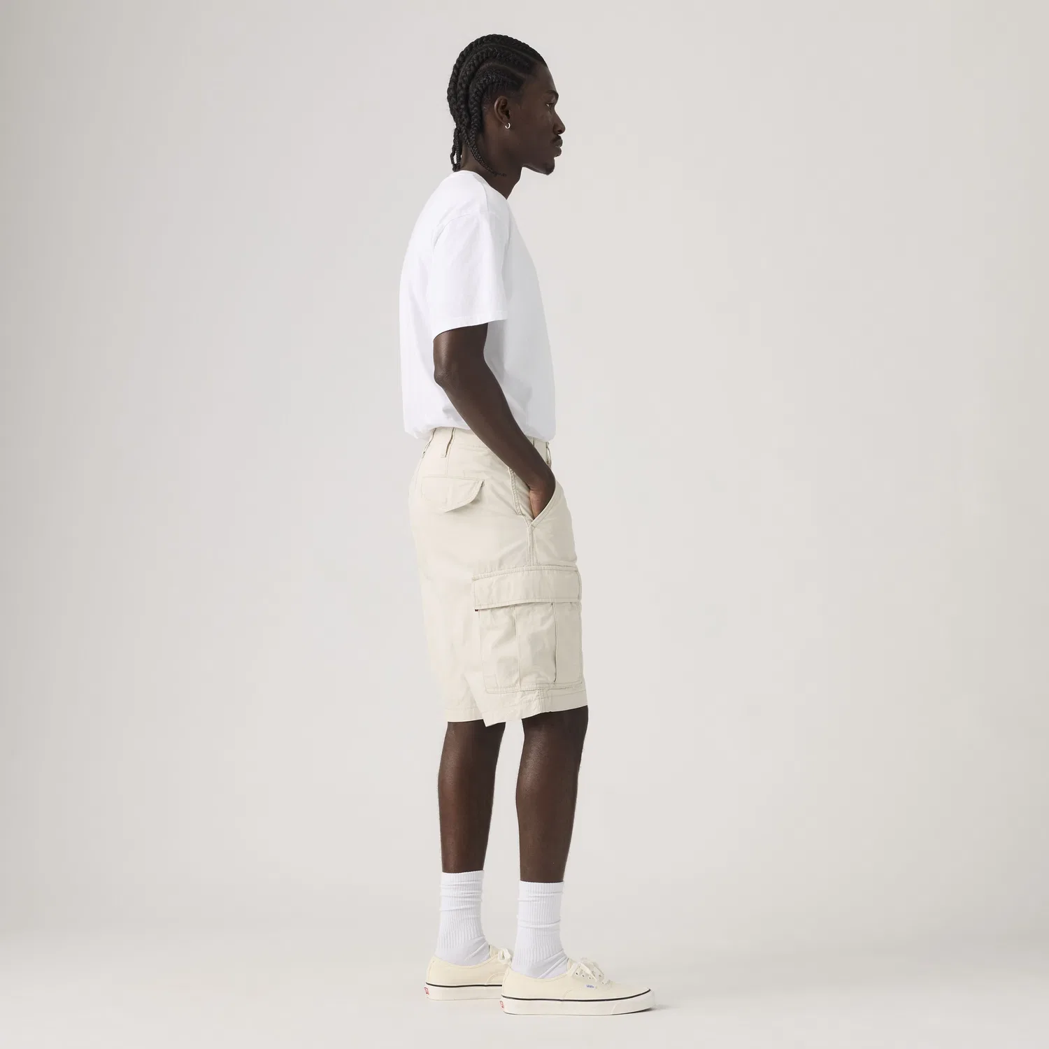 Легкие мужские шорты Carrier Cargo 9 дюймов Levi's, White — фото 4