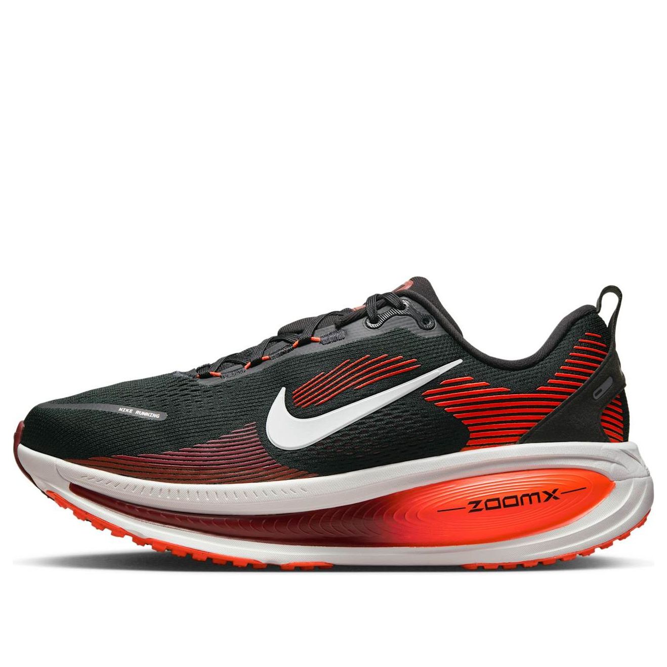 

Кроссовки Nike Vomero 18 Extra Wide 'Black Bright Crimson'