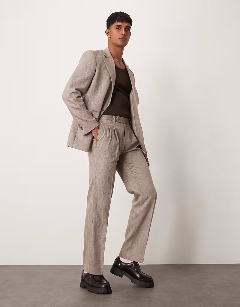 

Прямые брюки ASOS DESIGN светло-коричневого цвета с узором «ёлочка»