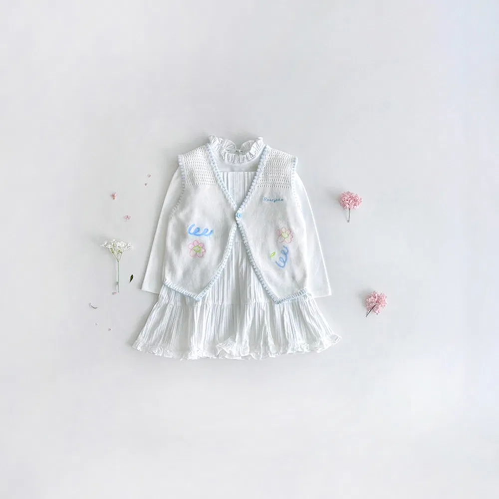 Детский комплект: вязаный жилет Bohemian и платье Dandelion от Roanjane