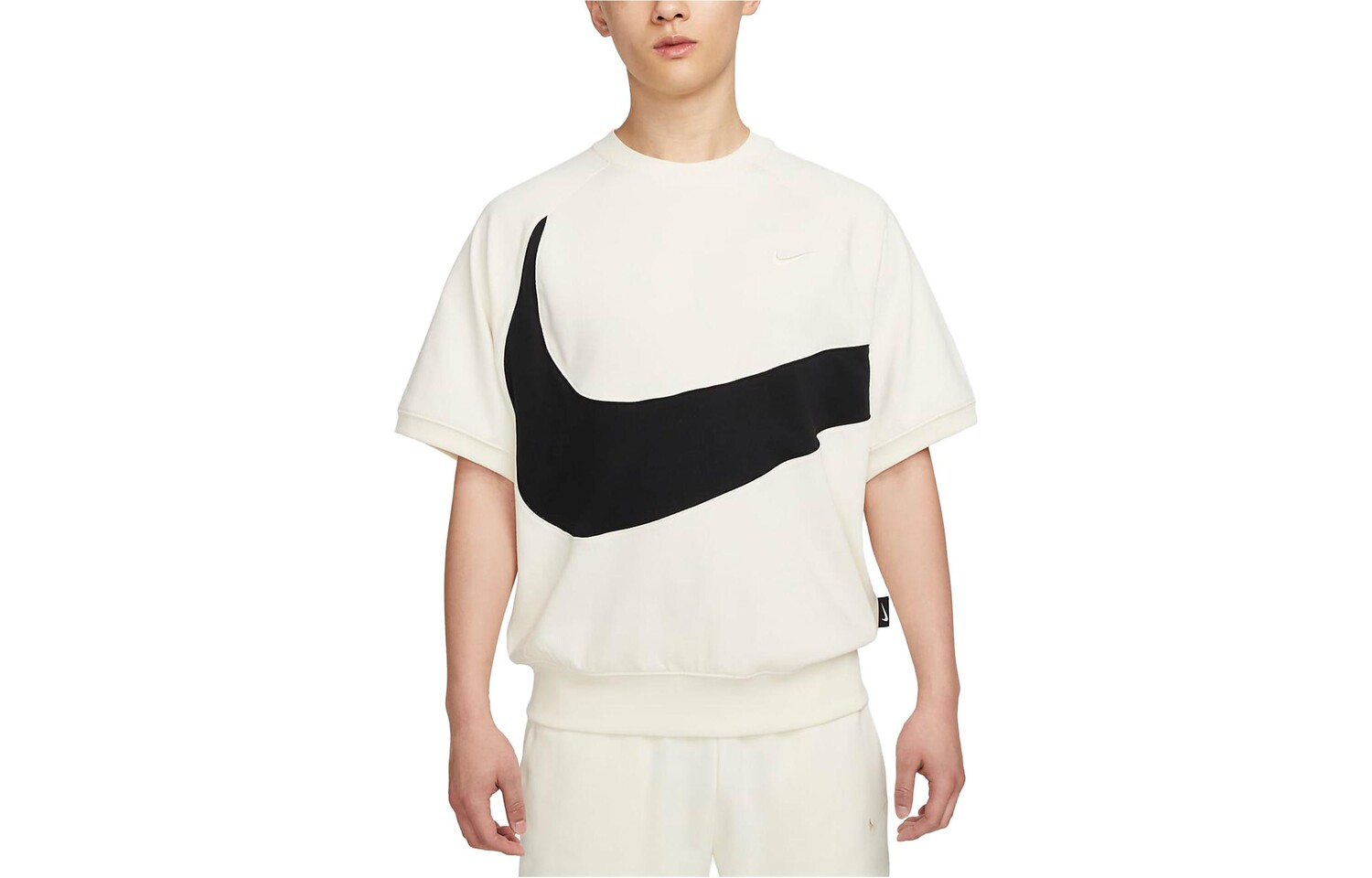

Мужская футболка Nike, цвет Coconut Milk