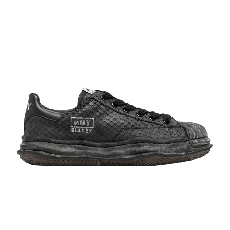 

Кроссовки Maison Mihara Yasuhiro Blakey OG Sole Leather Low 'Distressed Black Snakeskin', черный