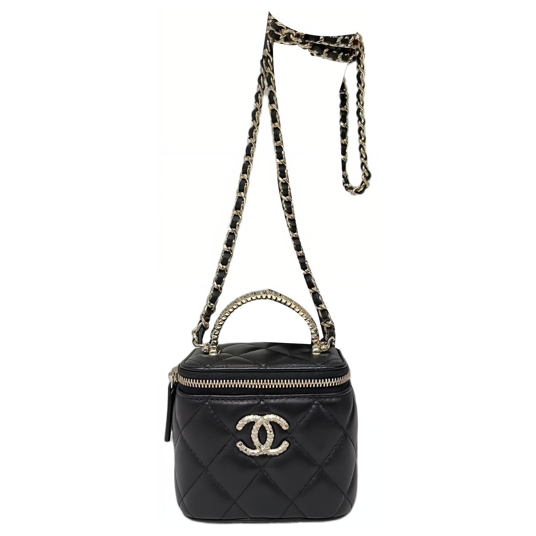 

CHANEL Золотая металлическая сумка из овчины через плечо кроссбоди женская черная