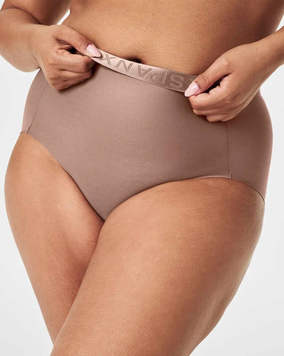 

Корректирующие трусики с высокой талией Spanx, бежевый