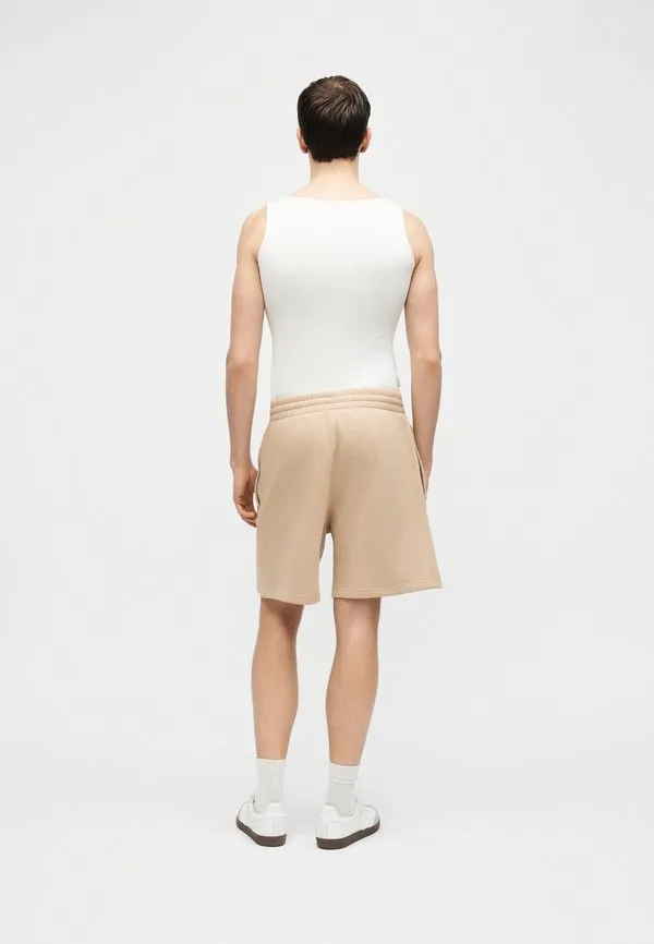 Шорты Adidas Originals, Stone Khaki — фото 4