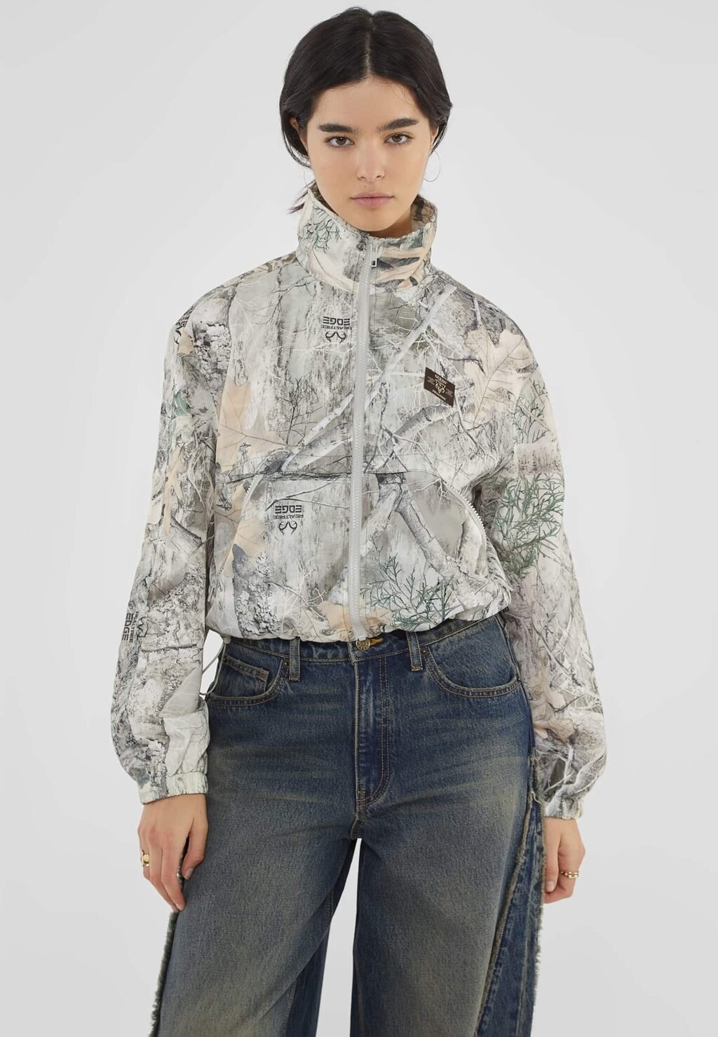 

Ветровка REALTREE-PRINT Guess, бежевый
