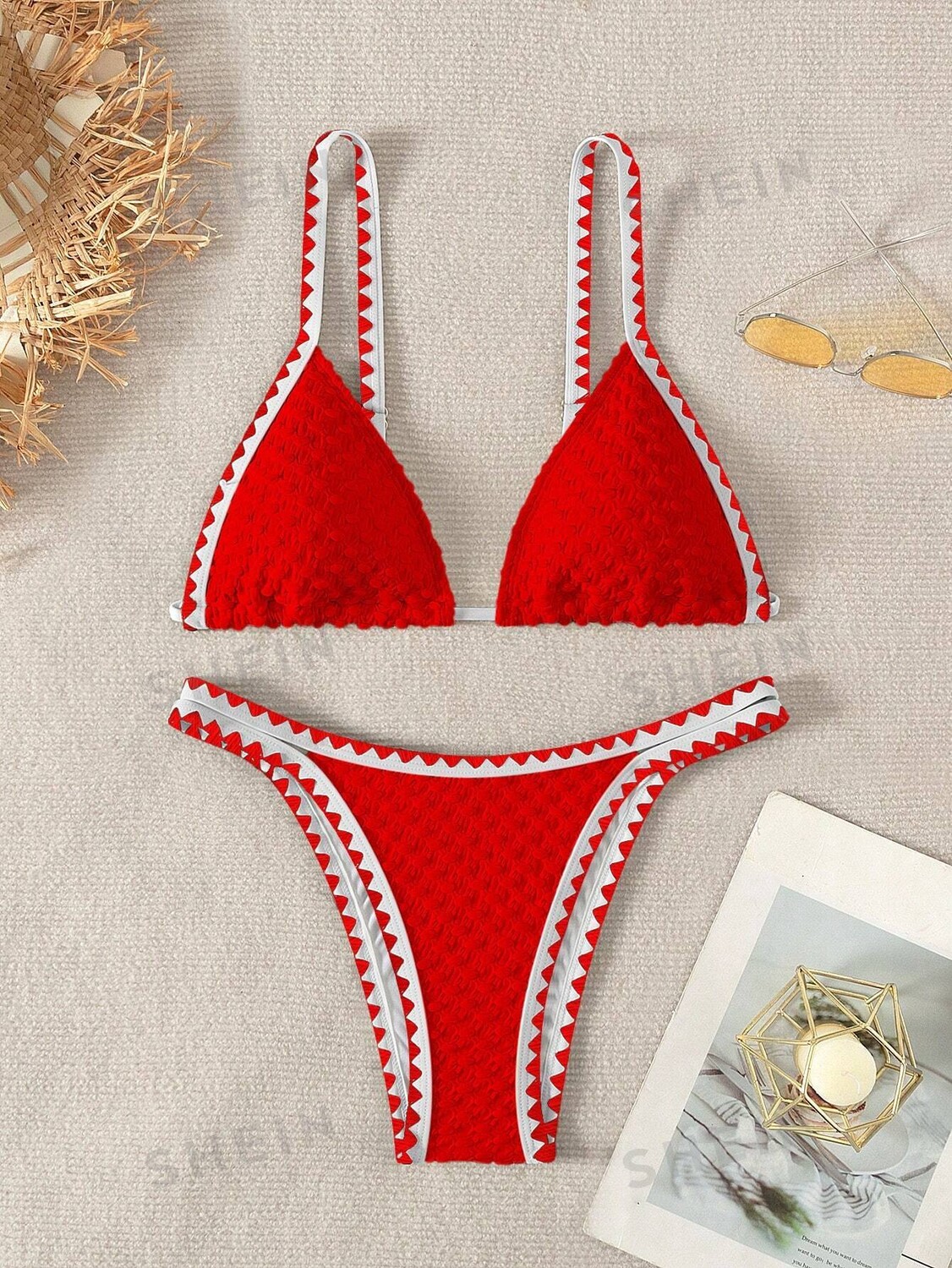 

Купальник текстурированный Shein Swim BohoFeel с зигзагообразной отделкой, красный