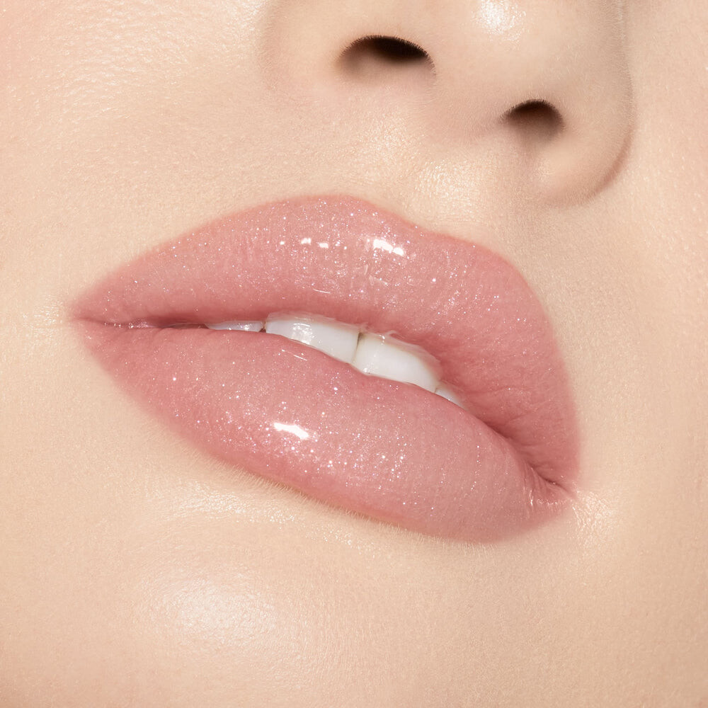 

Блеск для губ Kylie Cosmetics High Gloss, sheer baby pink with pink shimmer/daddys girl