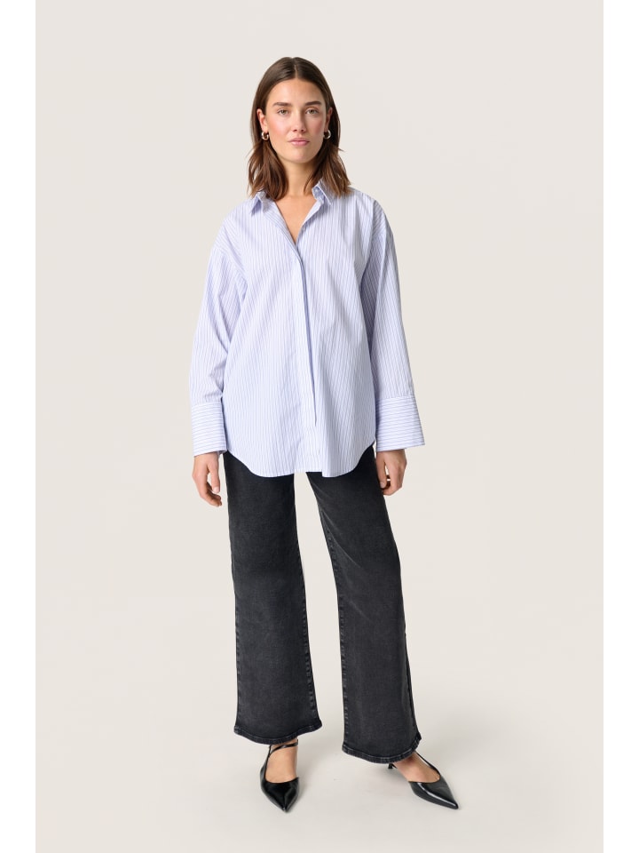 

Рубашка с длинными рукавами SLOriana, прямого кроя, в белую и синюю полоску. Soaked in Luxury