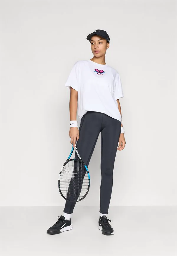 Футболка с надписью "tee slam boyfriend sports tshirt" Nike Performance, White — фото 2