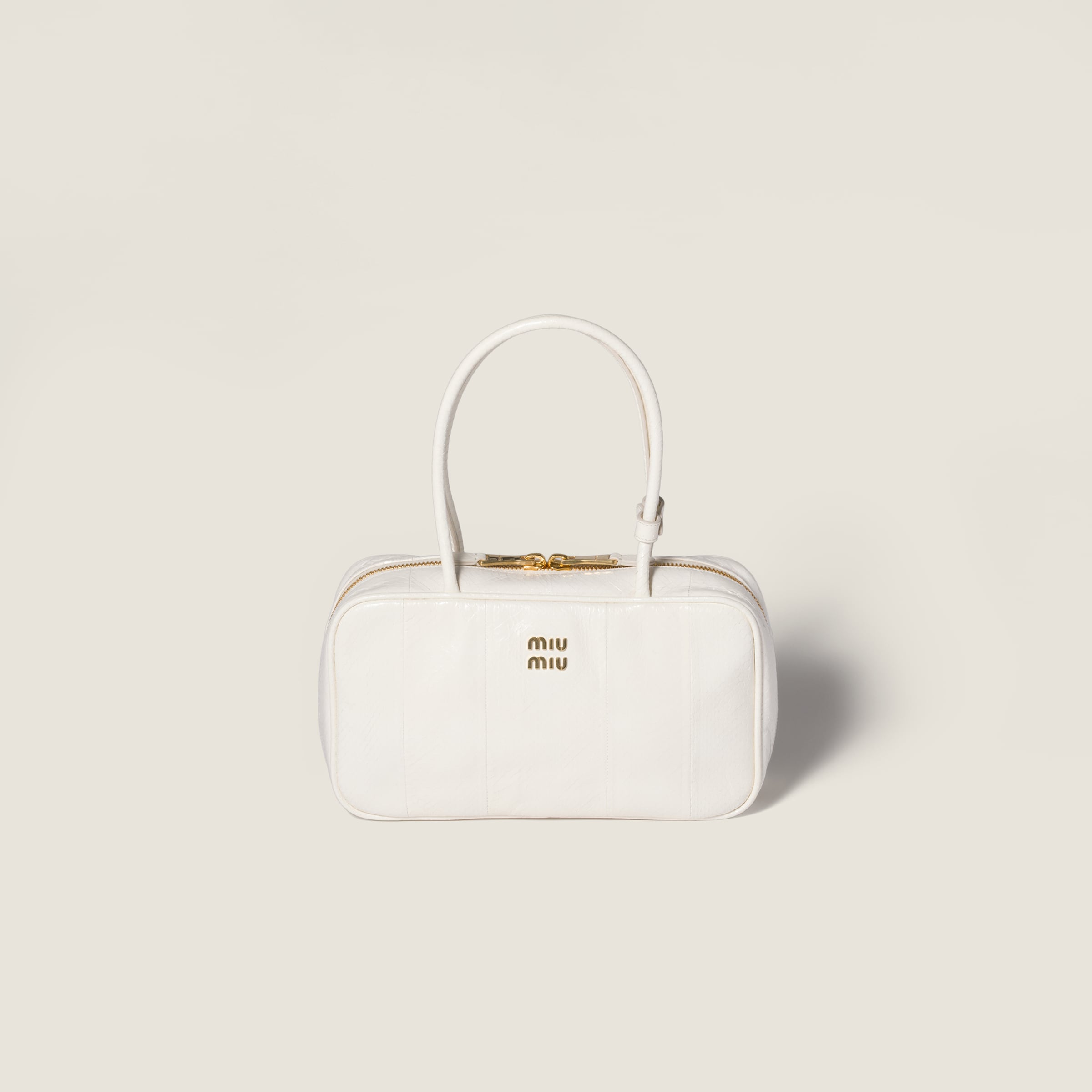 

Сумка beau ayers из кожи MIU MIU, белый