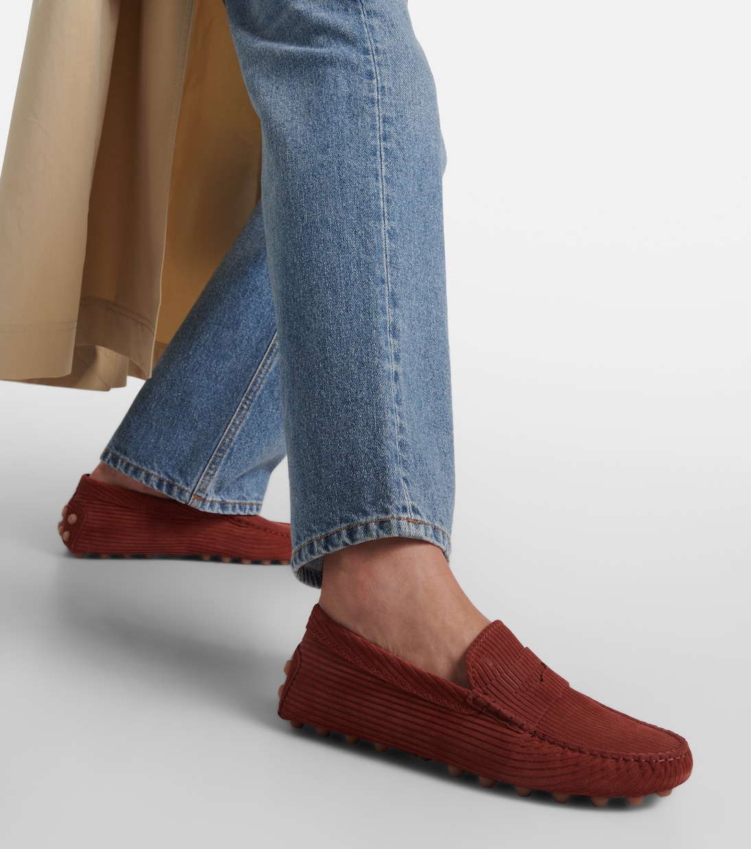 Замшевые туфли для вождения Gommino Bubble Tod's, Rosso India — фото 4